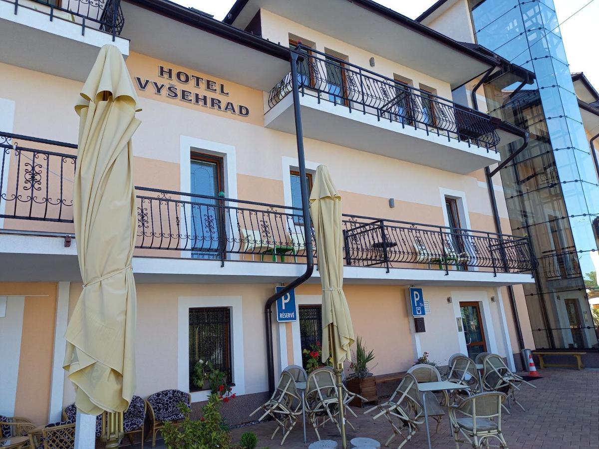 Hotel Vysehrad Turcianske Teplice Exterior photo