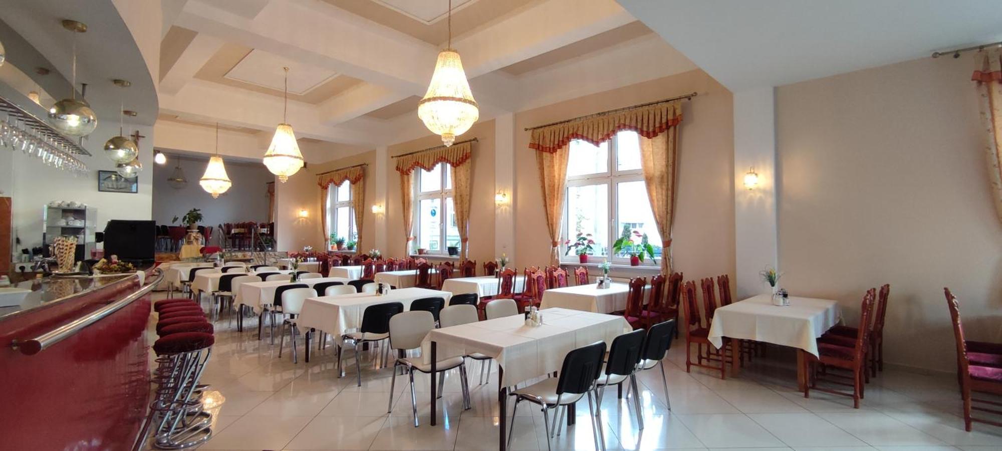 Hotel Vysehrad Turcianske Teplice Exterior photo